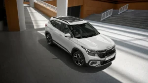 seltos top view with sunroof