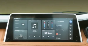 MG gloster 31.2cm HD touchscreen